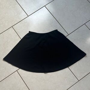 NWT Black Flowy Stretchy Skater Skirt